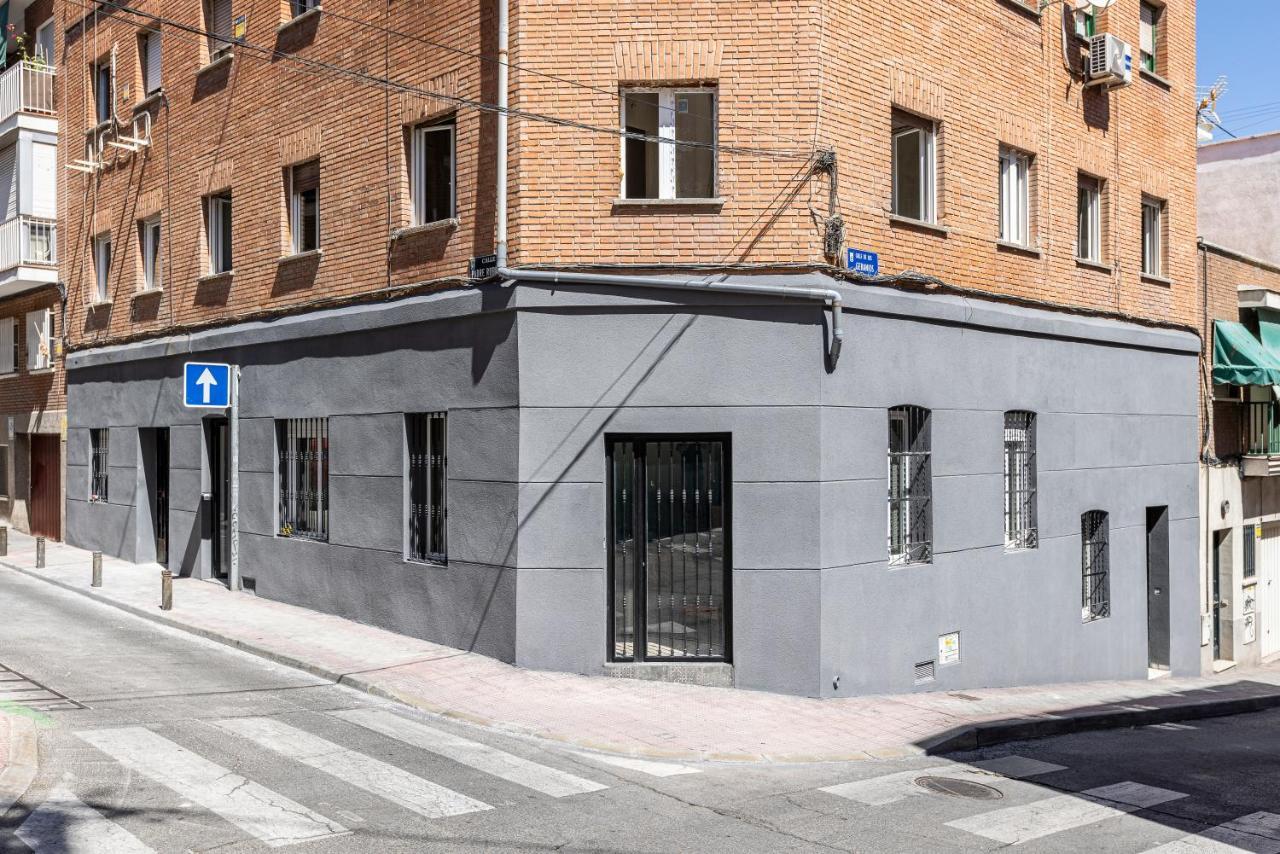 Plaza De Castilla Apartments Madrid Exterior foto