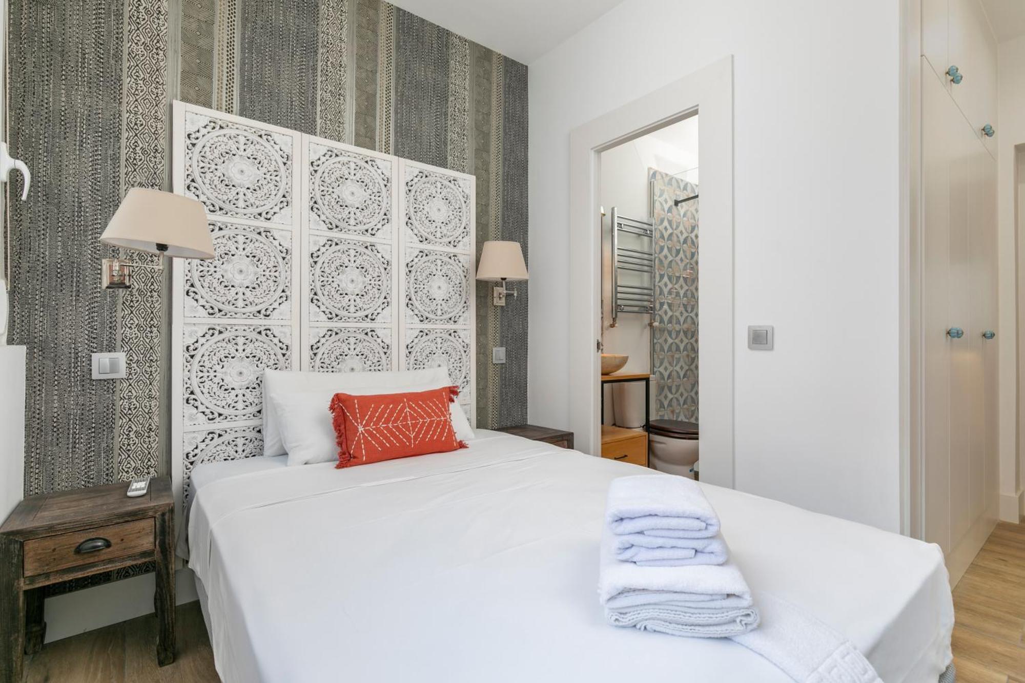 Plaza De Castilla Apartments Madrid Exterior foto